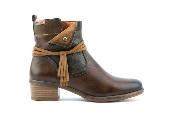 omaha-boots-from-pikolinos